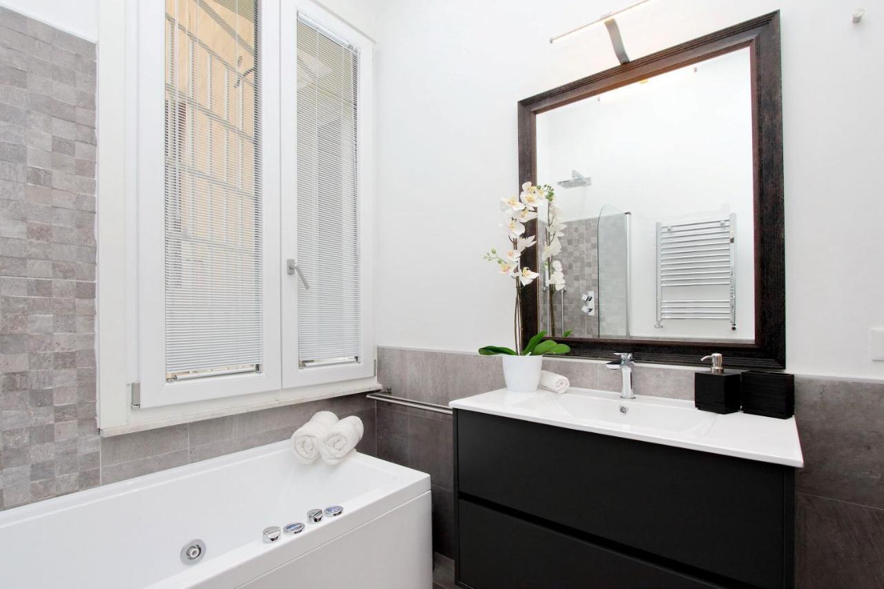 Deza Cozy Place Ripetta Rome Bagian luar foto